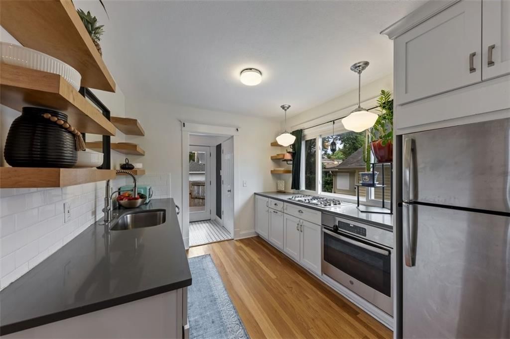 328 N Chelsea Avenue — photo 12