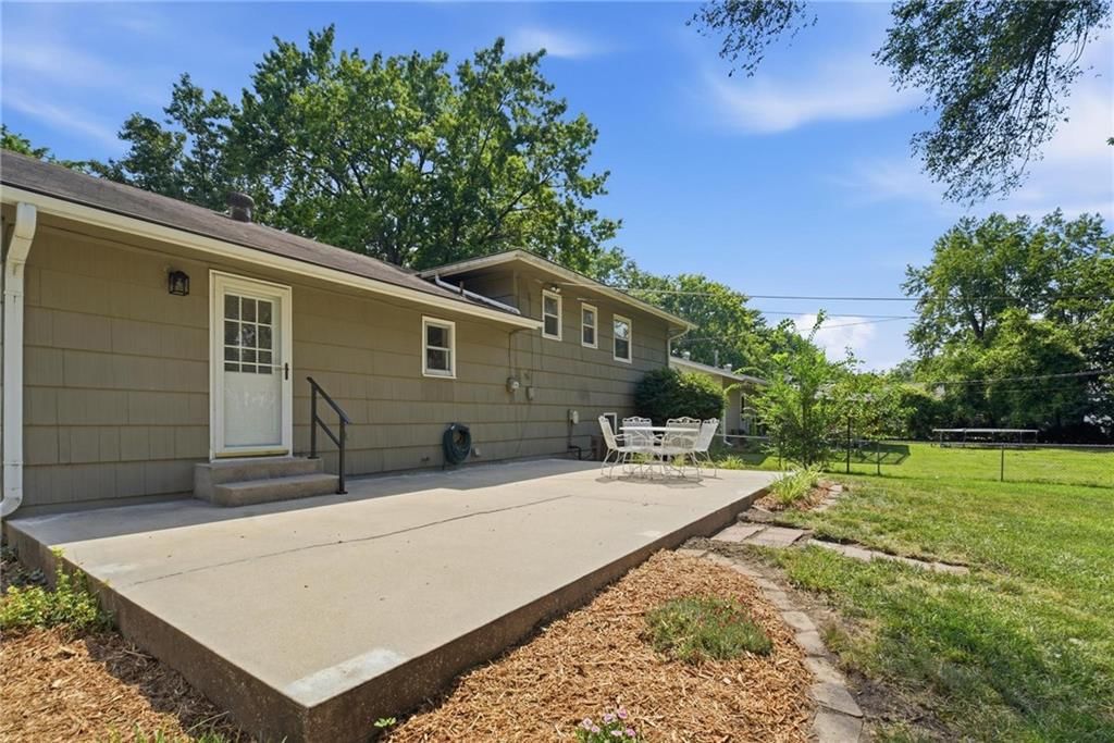 4214 E 113th Terrace — photo 32