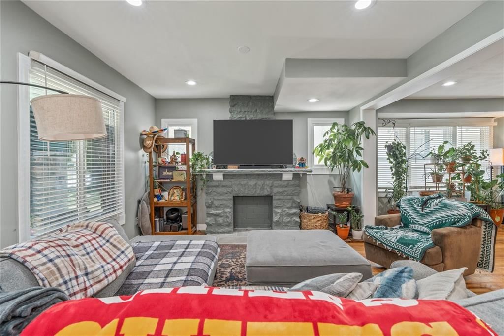 4008 S Benton Avenue — photo 8