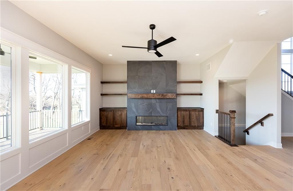 18504 Windsor Street — photo 11