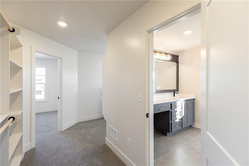 18504 Windsor Street — photo 43