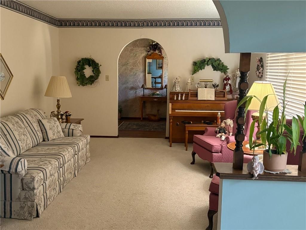 3100 Regency Drive — photo 4