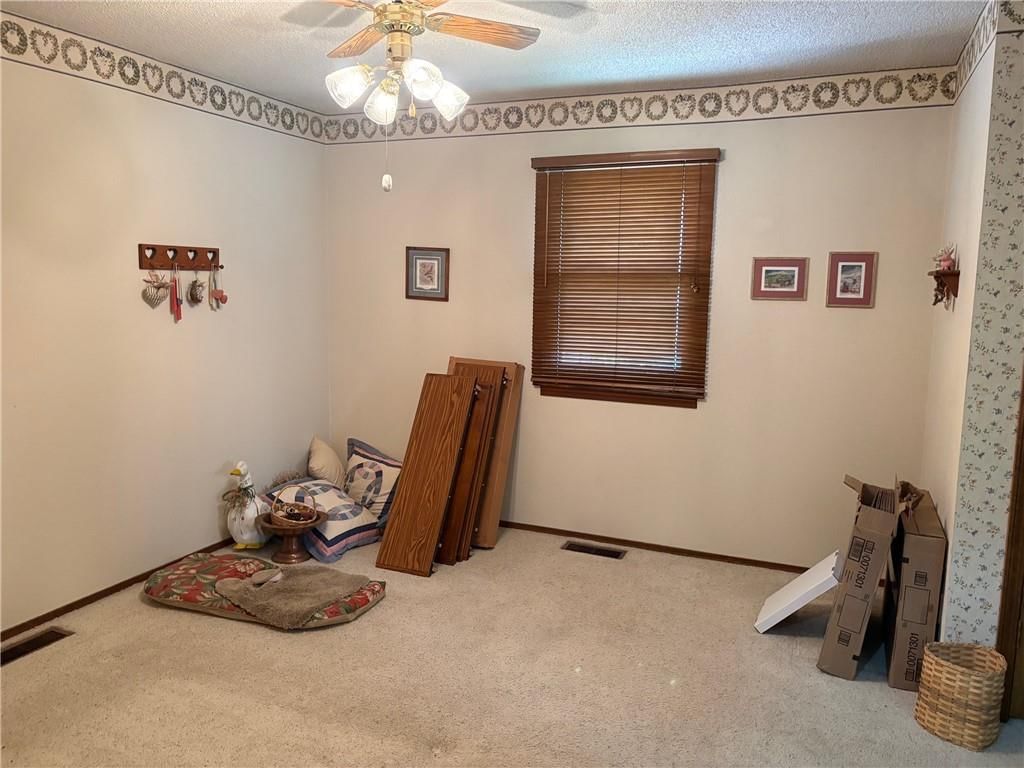 3100 Regency Drive — photo 12