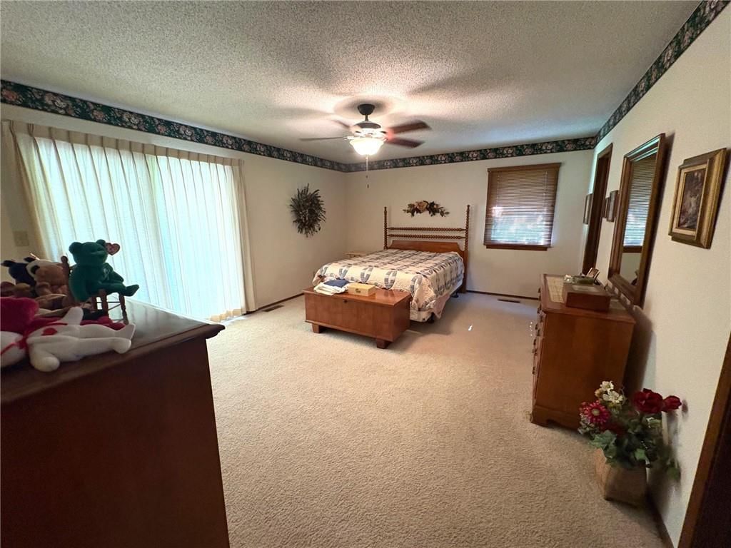 3100 Regency Drive — photo 16