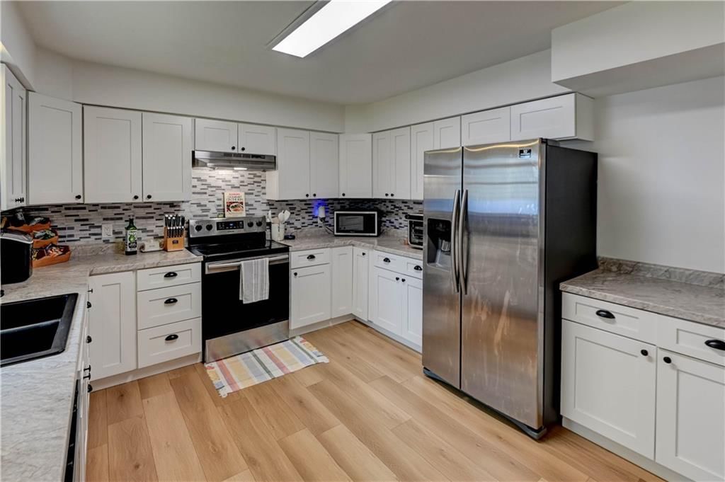 902 Birch Street — photo 10