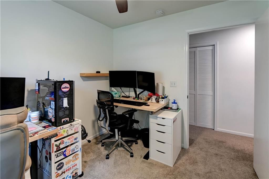 902 Birch Street — photo 17