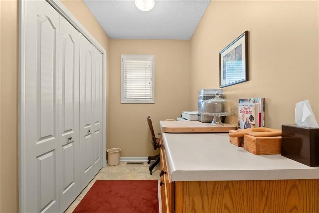 3355 S Wood Avenue — photo 18