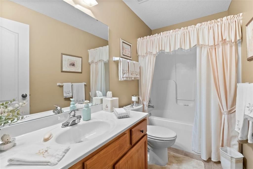 3355 S Wood Avenue — photo 22