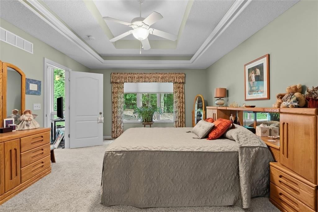 3355 S Wood Avenue — photo 24