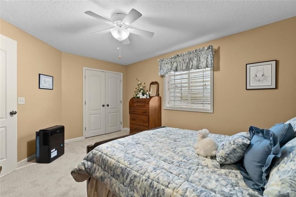 3355 S Wood Avenue — photo 32