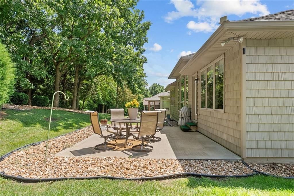 3355 S Wood Avenue — photo 38