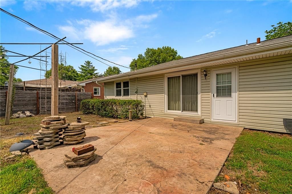 2229 Westchester Road — photo 38