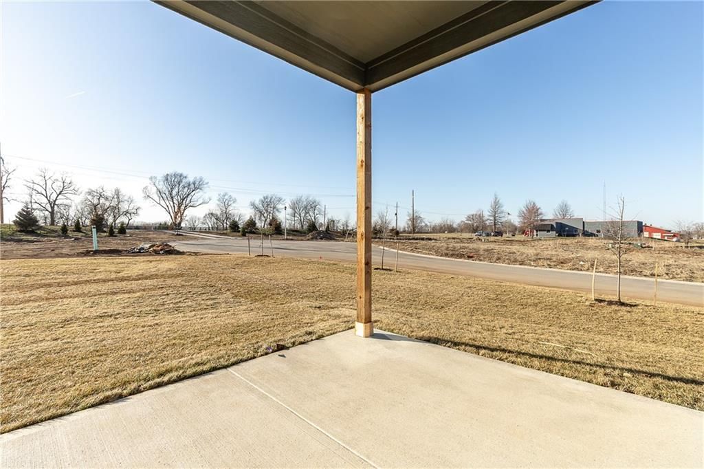 18612 Ironwood Street — photo 38