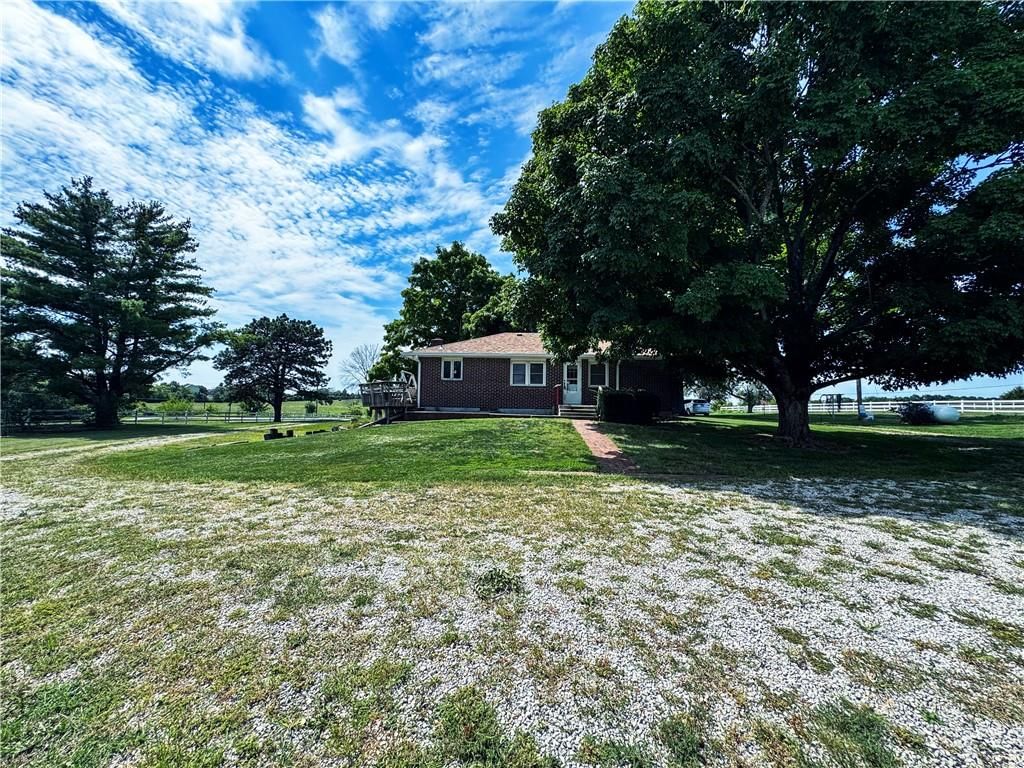Photo 36 of 44 - 22217 S Victory Road, Spring Hill, KS 66083