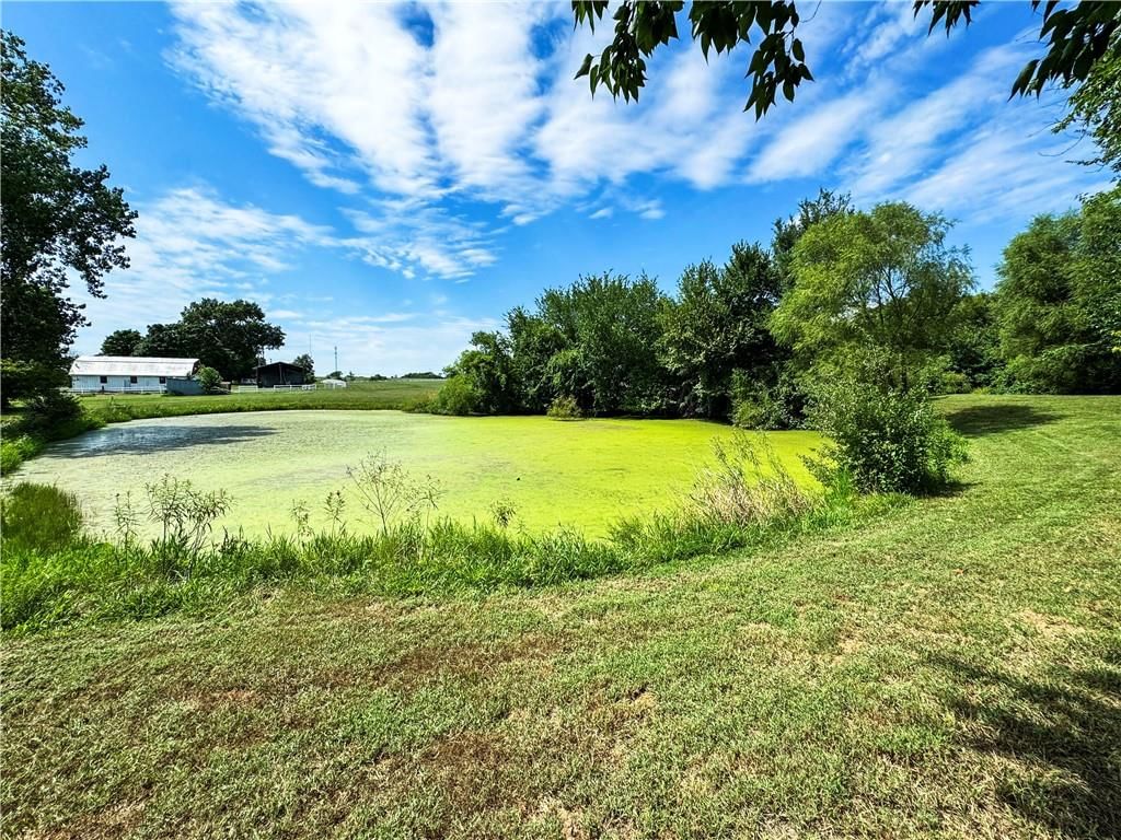 Photo 43 of 44 - 22217 S Victory Road, Spring Hill, KS 66083