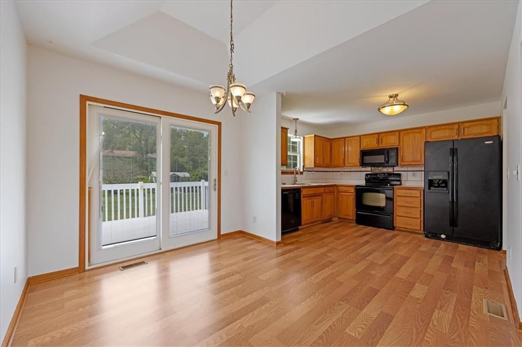 16008 Terry Avenue — photo 7