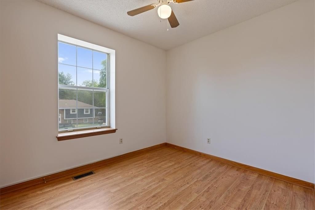 16008 Terry Avenue — photo 14