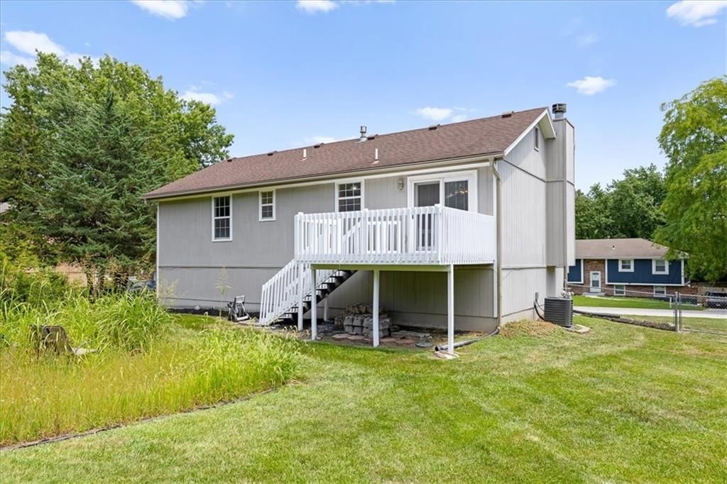 16008 Terry Avenue — photo 24