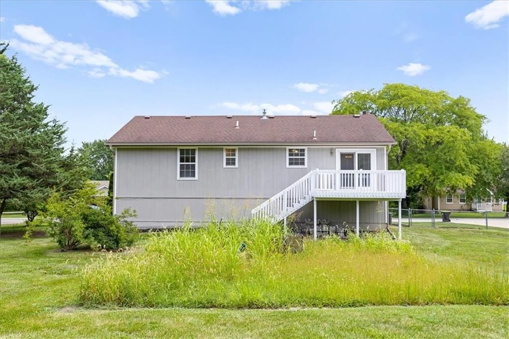 16008 Terry Avenue — photo 25