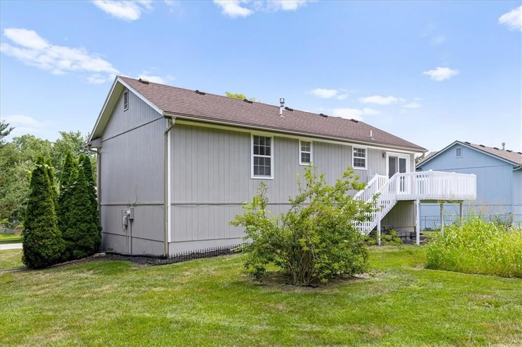 16008 Terry Avenue — photo 26
