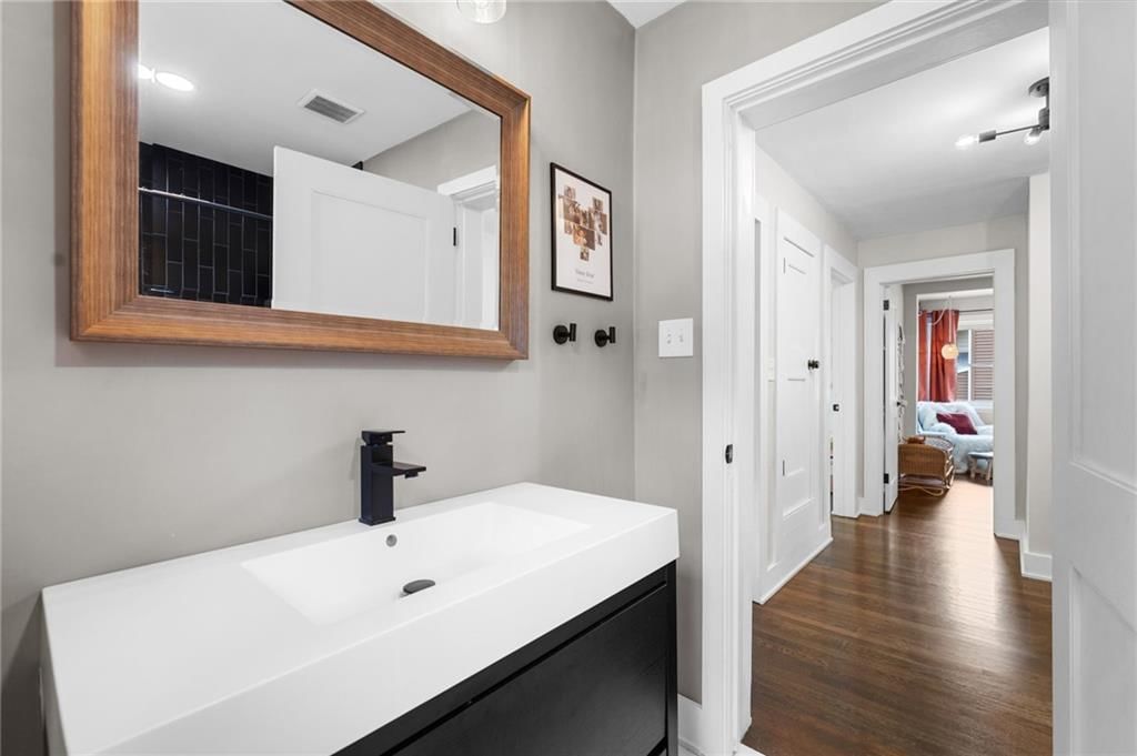 414 W 61st Street — photo 21