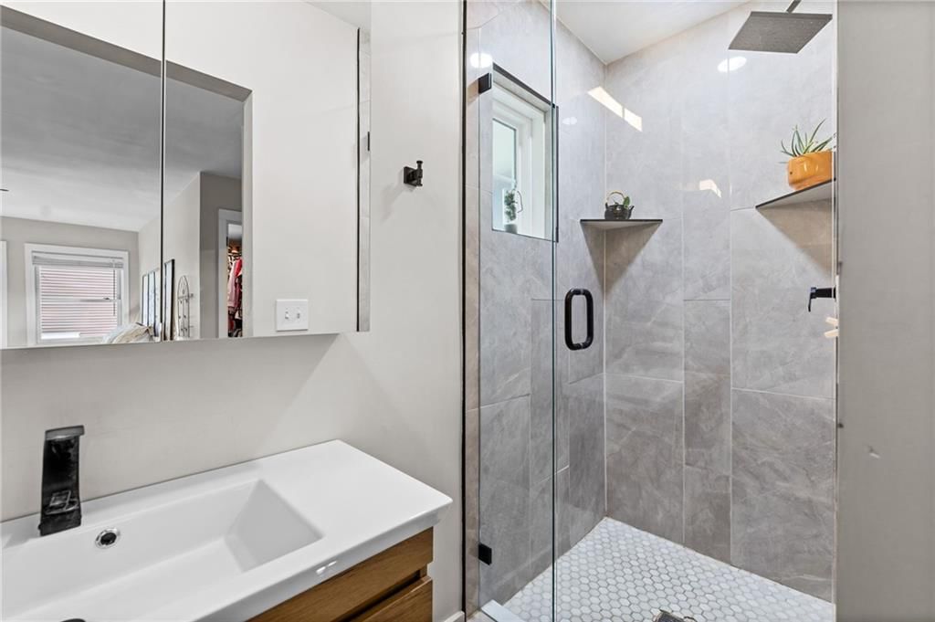 414 W 61st Street — photo 29