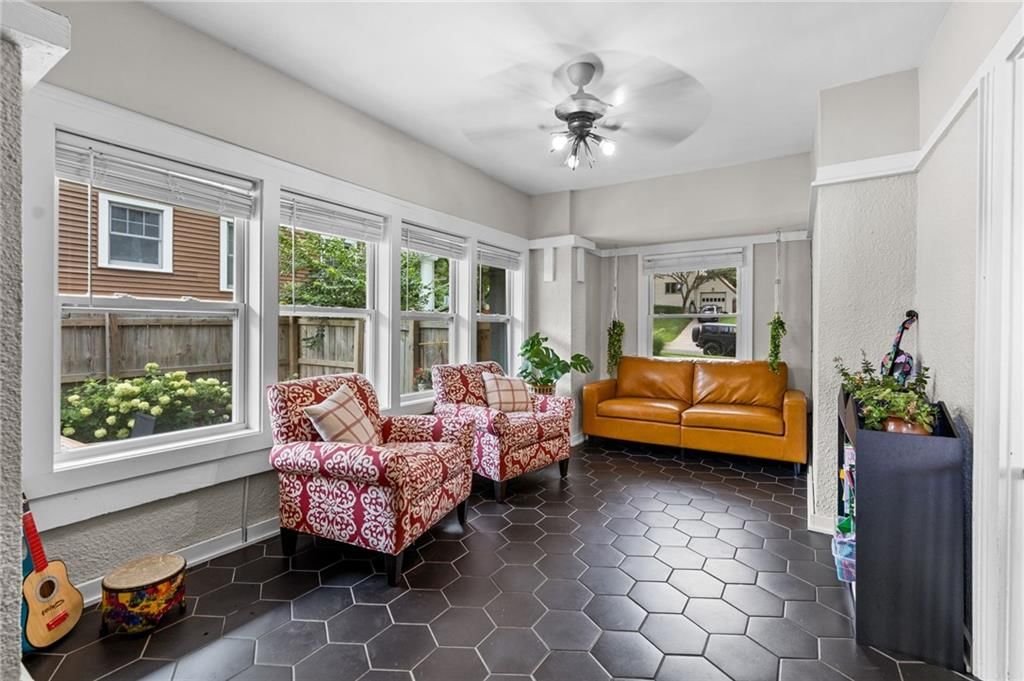 414 W 61st Street — photo 31