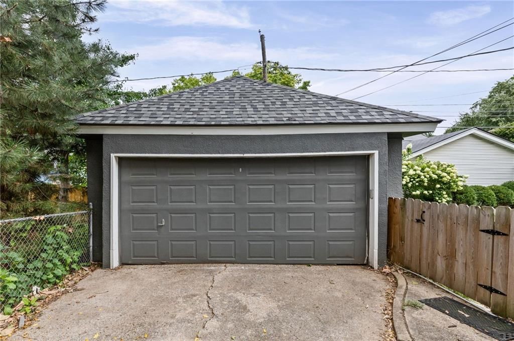 414 W 61st Street — photo 33