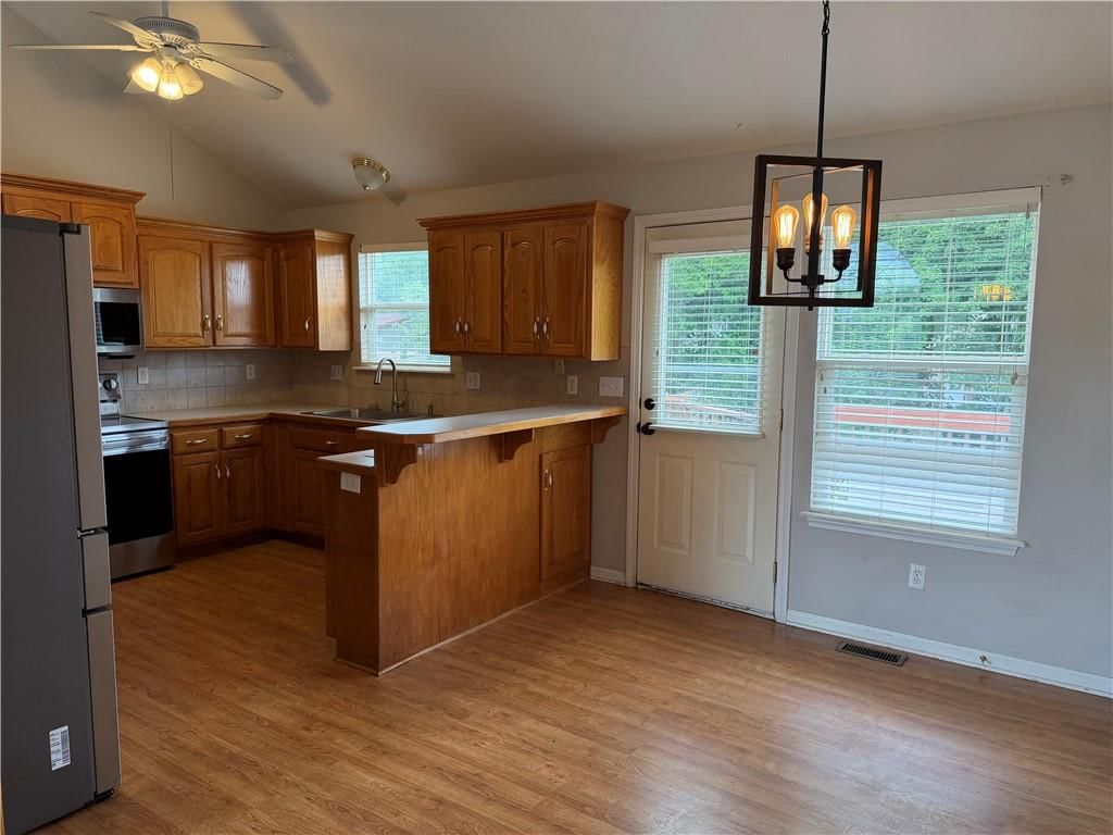 205 N Madison Street — photo 5