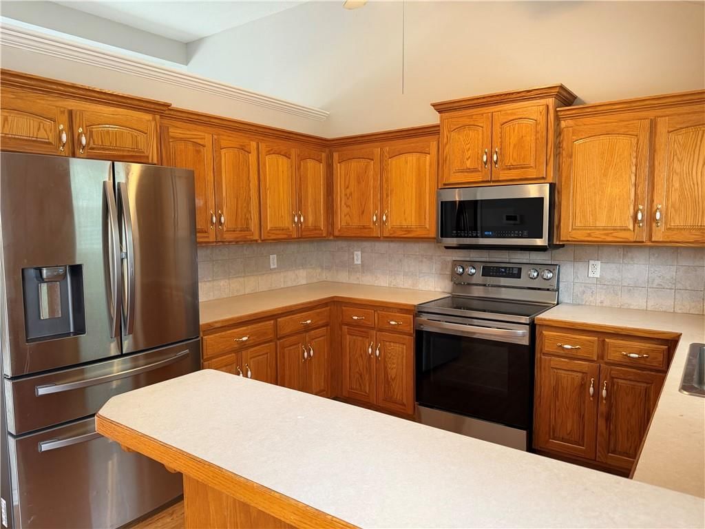 205 N Madison Street — photo 6