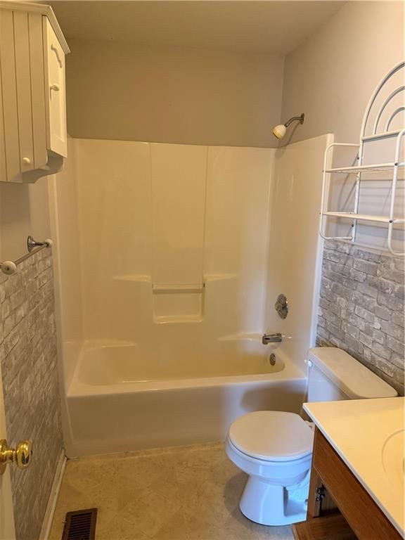 205 N Madison Street — photo 7