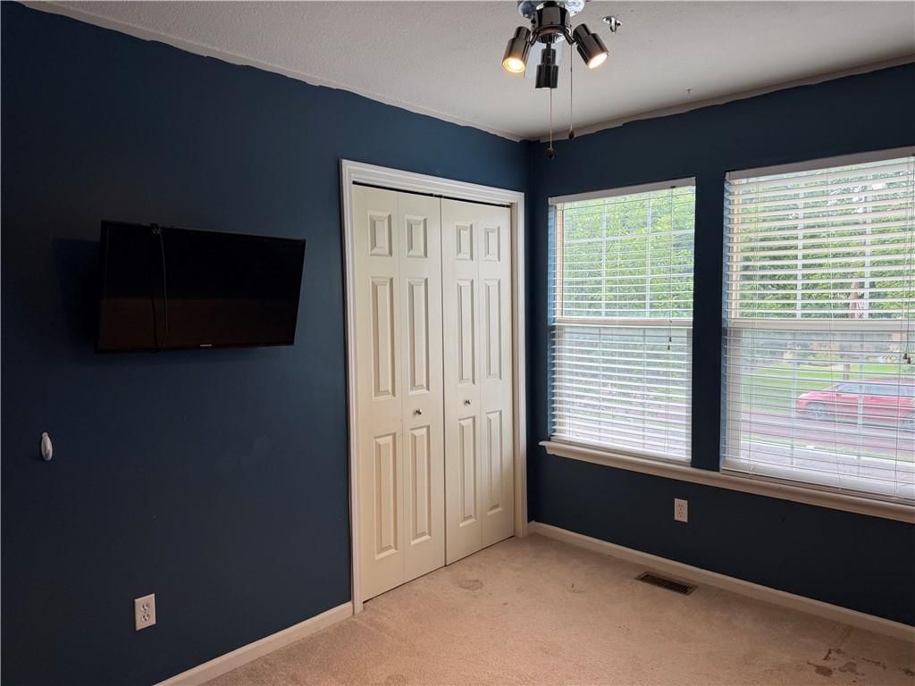 205 N Madison Street — photo 9
