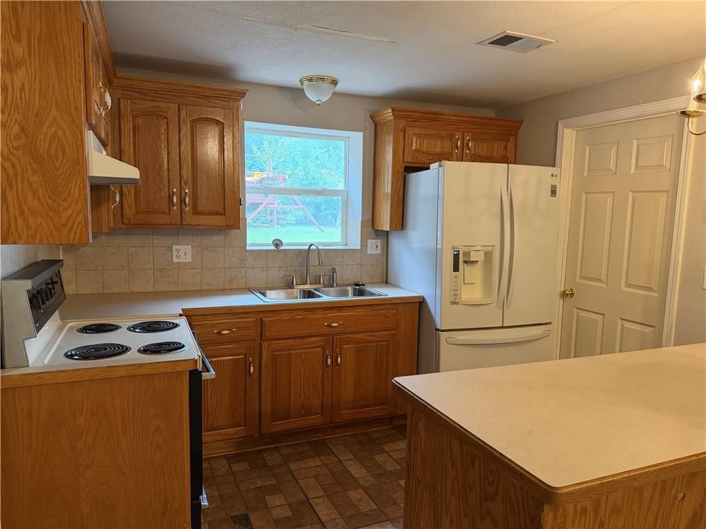 205 N Madison Street — photo 16