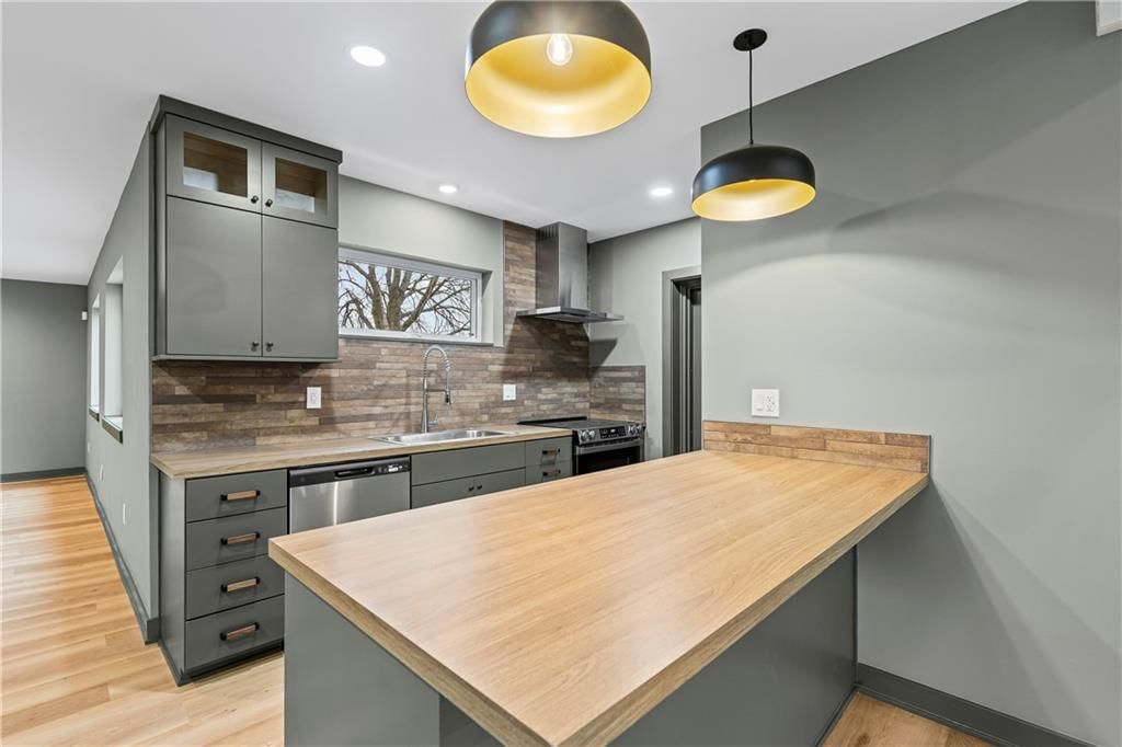 2522 Cissna Street — photo 8