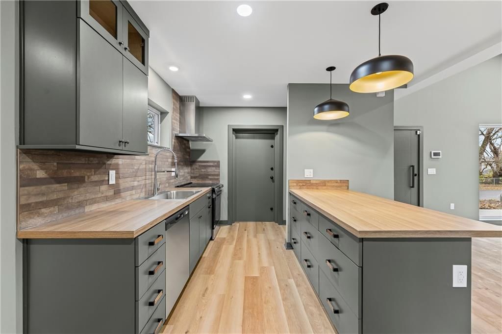 2522 Cissna Street — photo 9