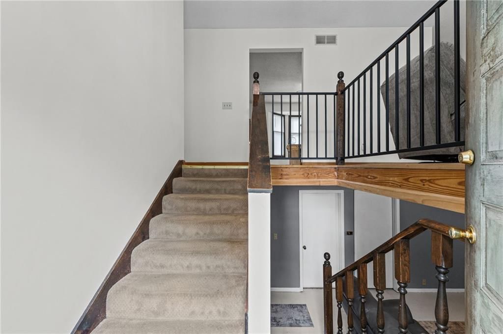 407 Sellers Place — photo 4