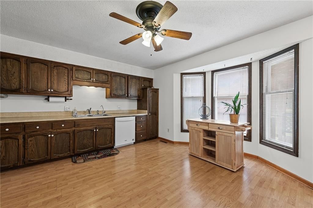 407 Sellers Place — photo 13