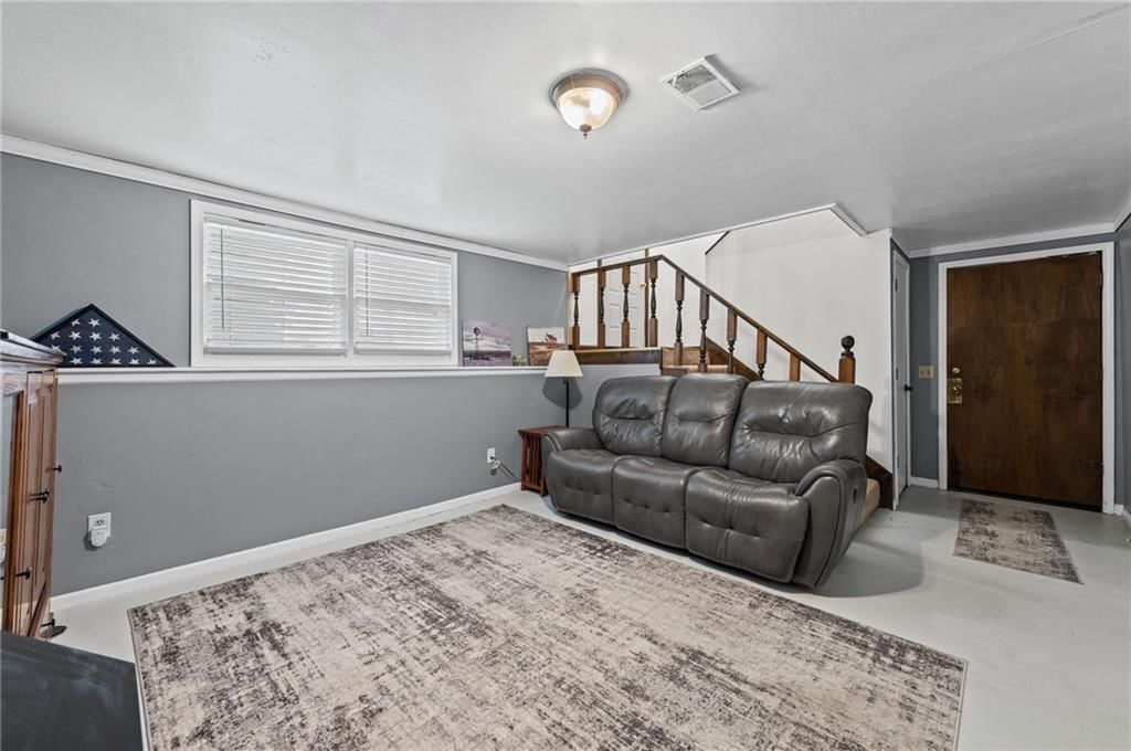 407 Sellers Place — photo 27
