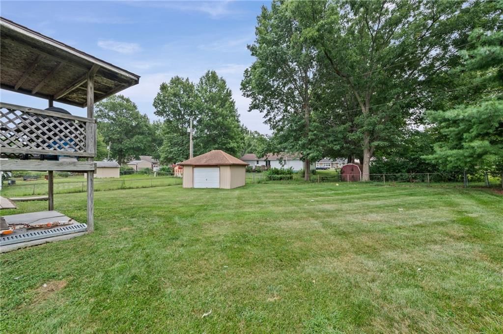407 Sellers Place — photo 35