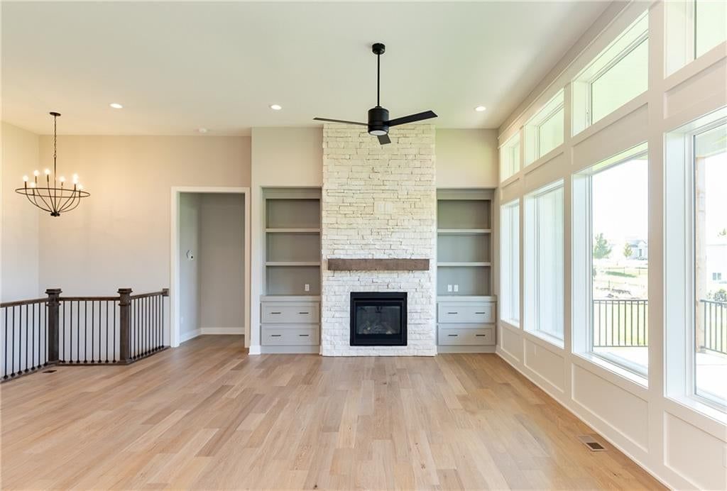 18500 Pawnee Lane, Overland Park, KS