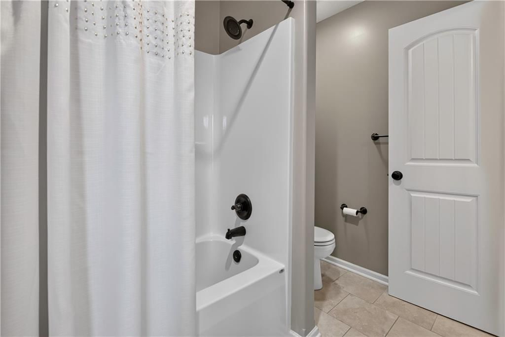 12168 S Valley Road — photo 39