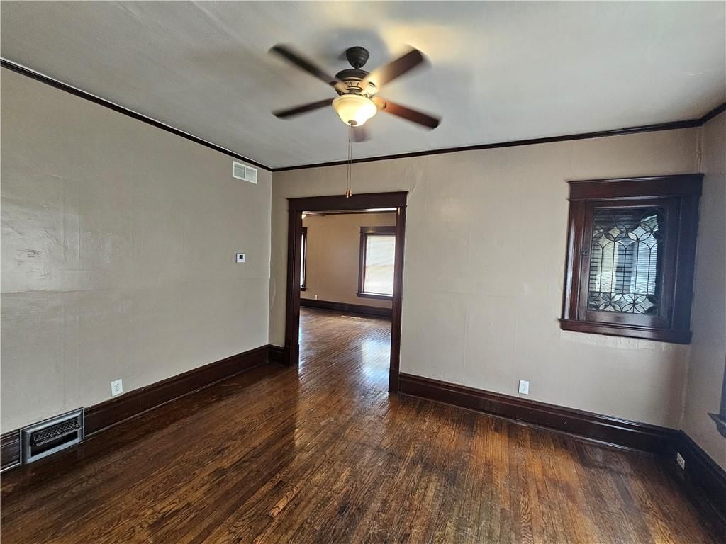 2312 E 13th Street — photo 8