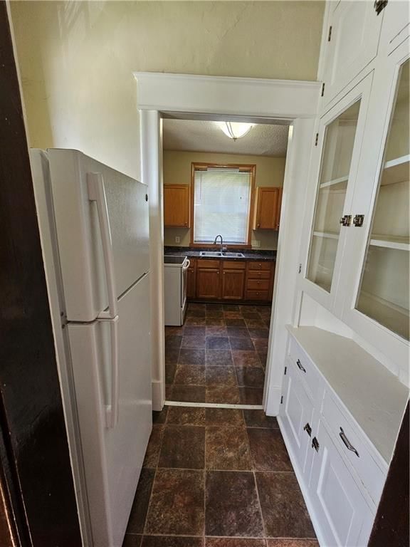 2312 E 13th Street — photo 11