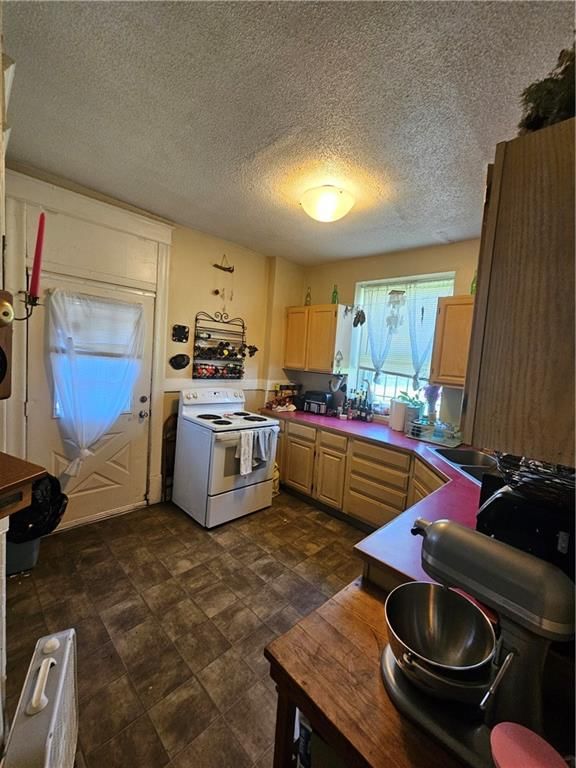 2312 E 13th Street — photo 43