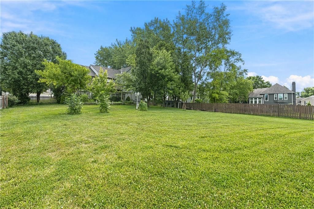 10126 N Highland Terrace — photo 30
