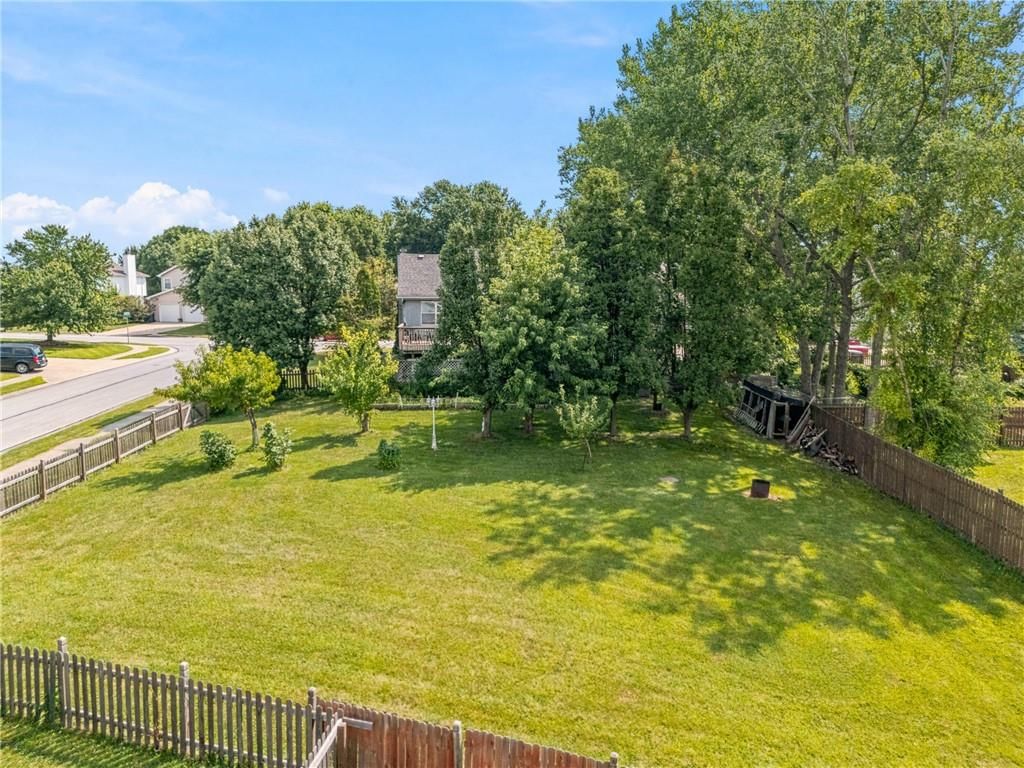 10126 N Highland Terrace — photo 34