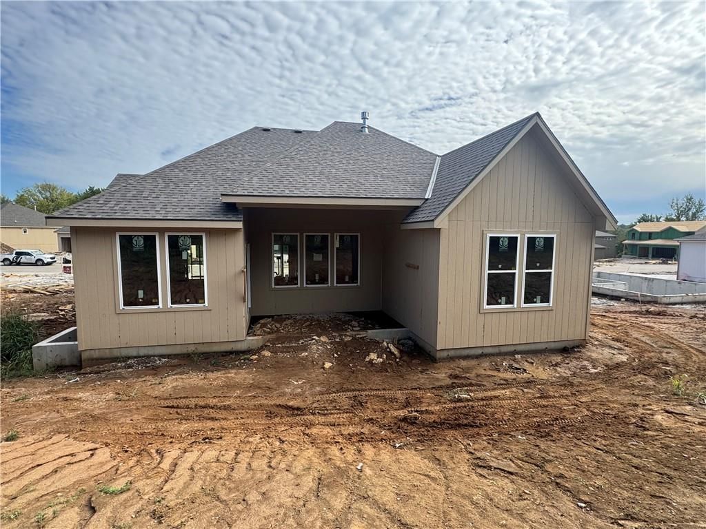 12212 S Emerald Street, Olathe, KS: listing photo 3