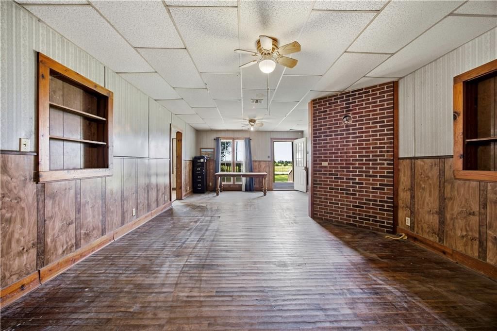 18720 800 Road — photo 14