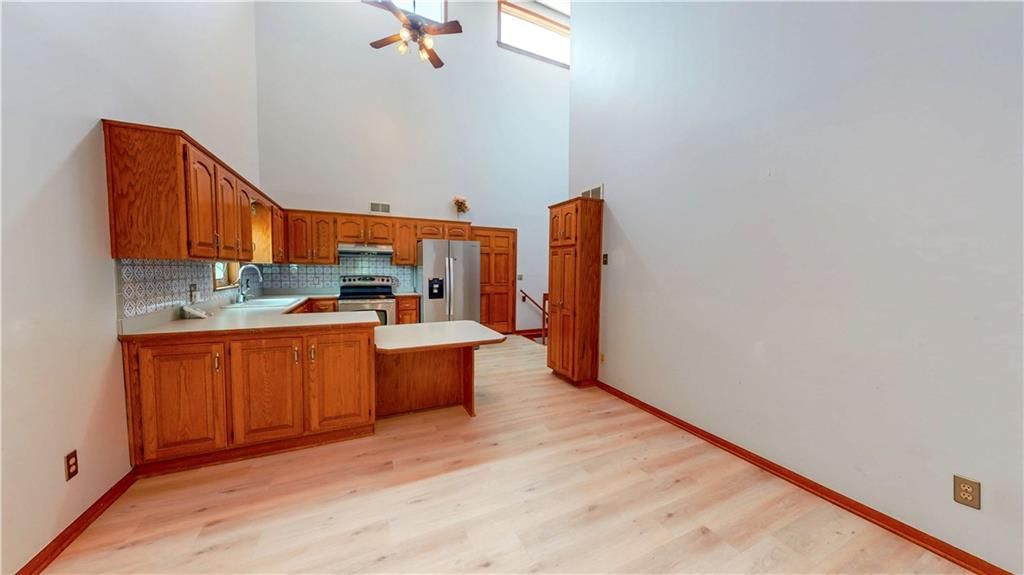 7514 Orient Avenue — photo 8
