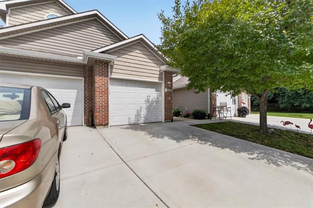 3529 NE Austin Drive — photo 2